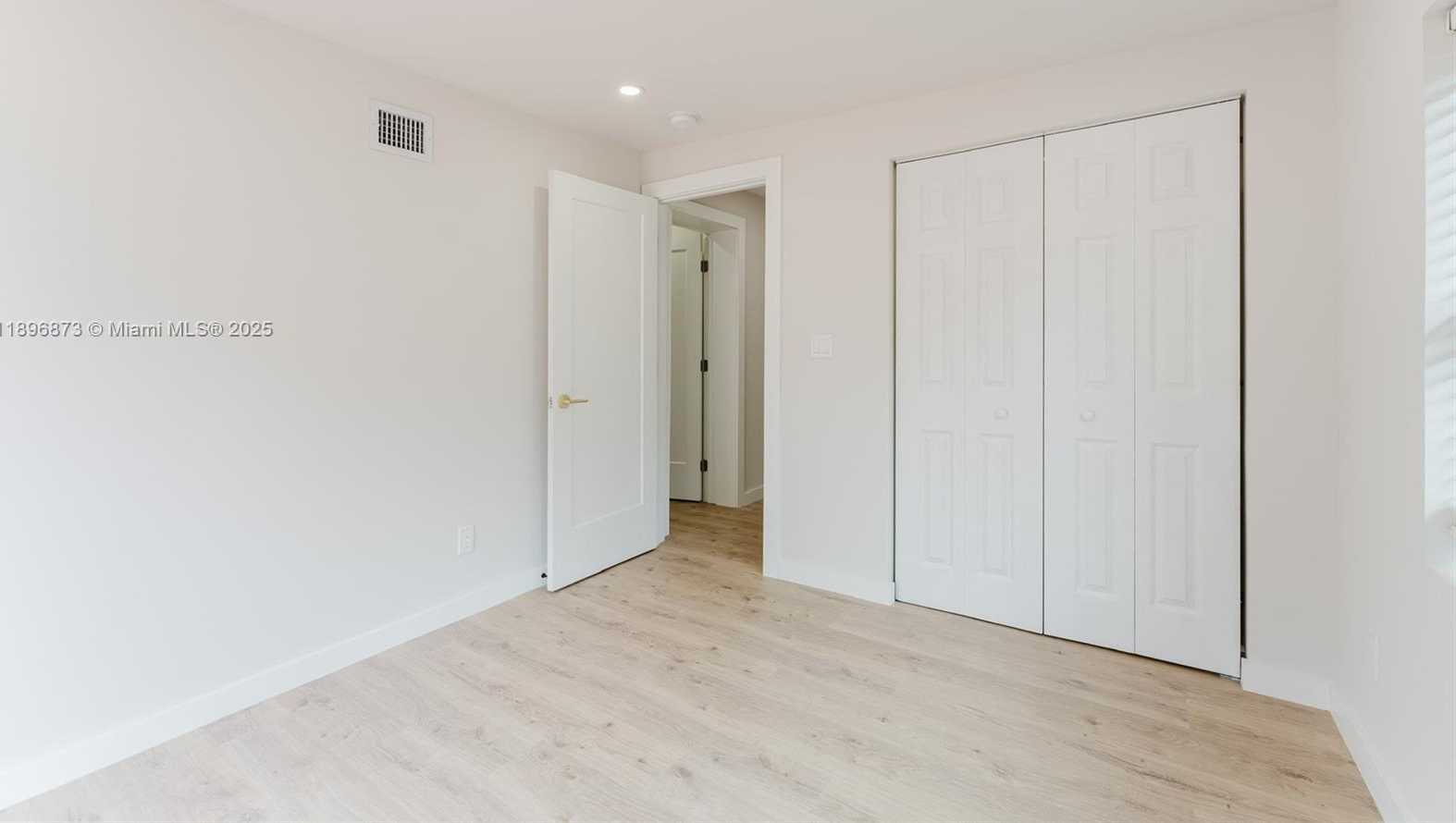 Small Image of 1430 SOUTH WEST 32ND CT #., Fort Lauderdale Number 15