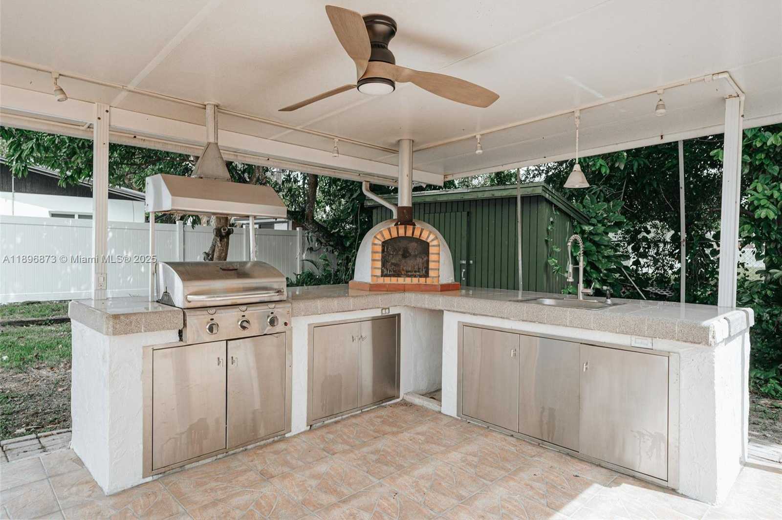 Small Image of 1430 SOUTH WEST 32ND CT #., Fort Lauderdale Number 2