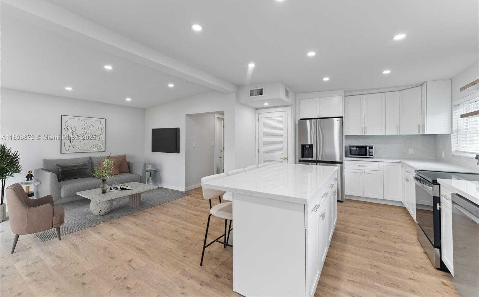 Small Image of 1430 SOUTH WEST 32ND CT #., Fort Lauderdale Number 9