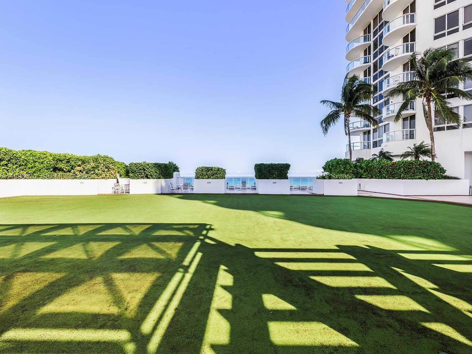 Small Image of 6365 COLLINS AVE #1105, Miami Beach Number 13