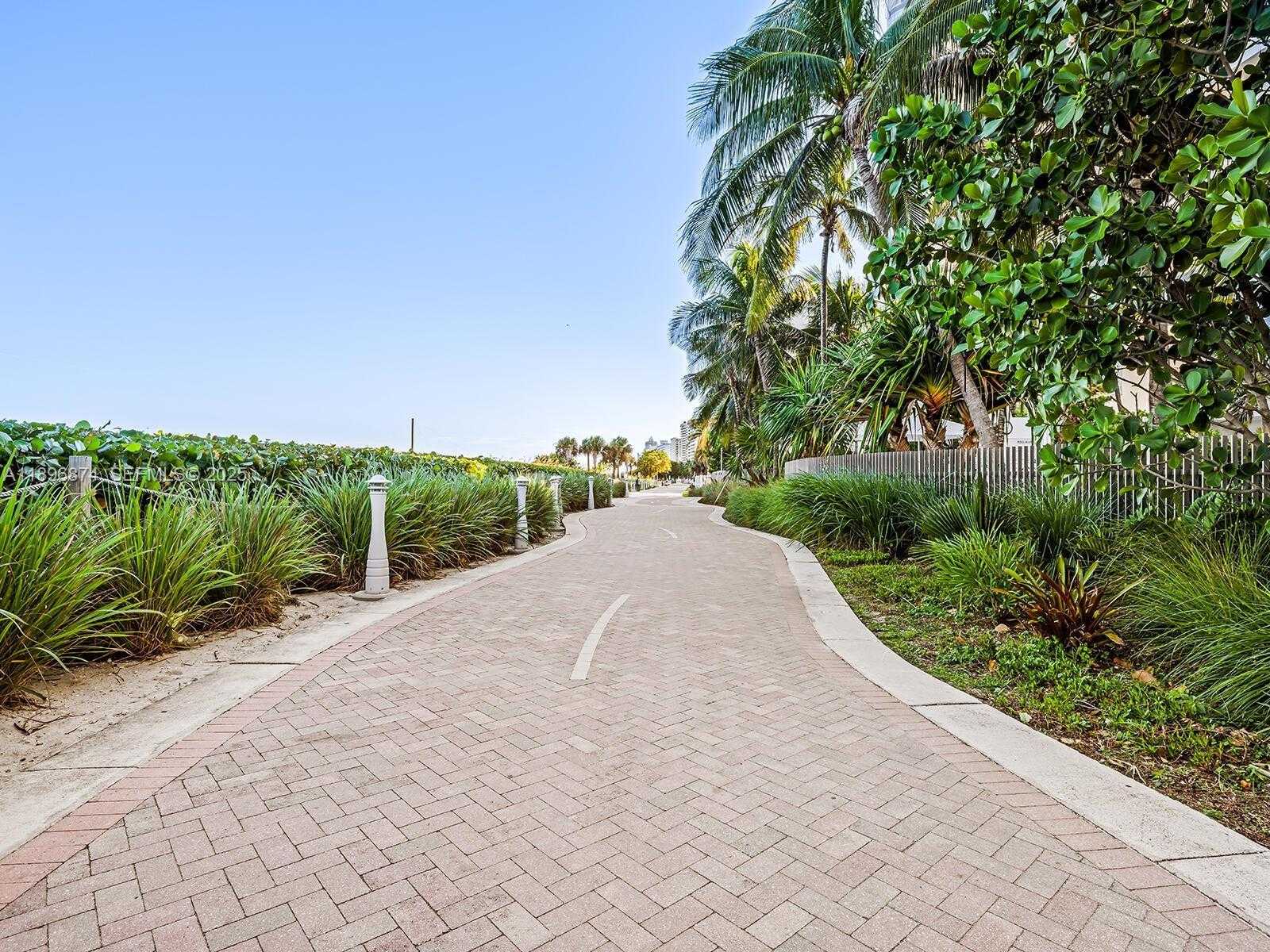 Small Image of 6365 COLLINS AVE #1105, Miami Beach Number 27