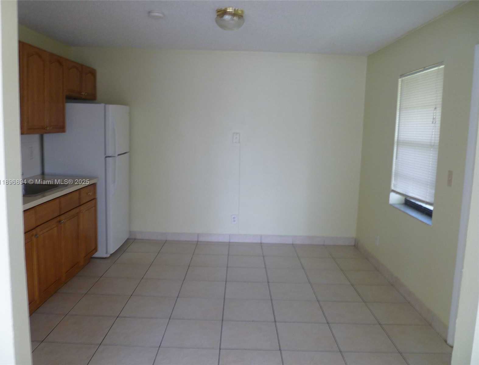 Small Image of 2117 LIBERTY ST #front, Hollywood Number 5