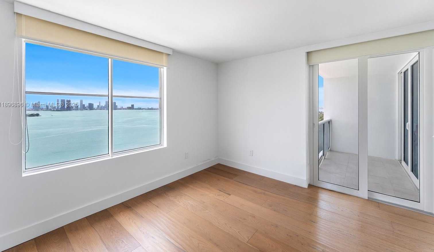 Small Image of 1900 SUNSET HARBOUR DR #1814, Miami Beach Number 16