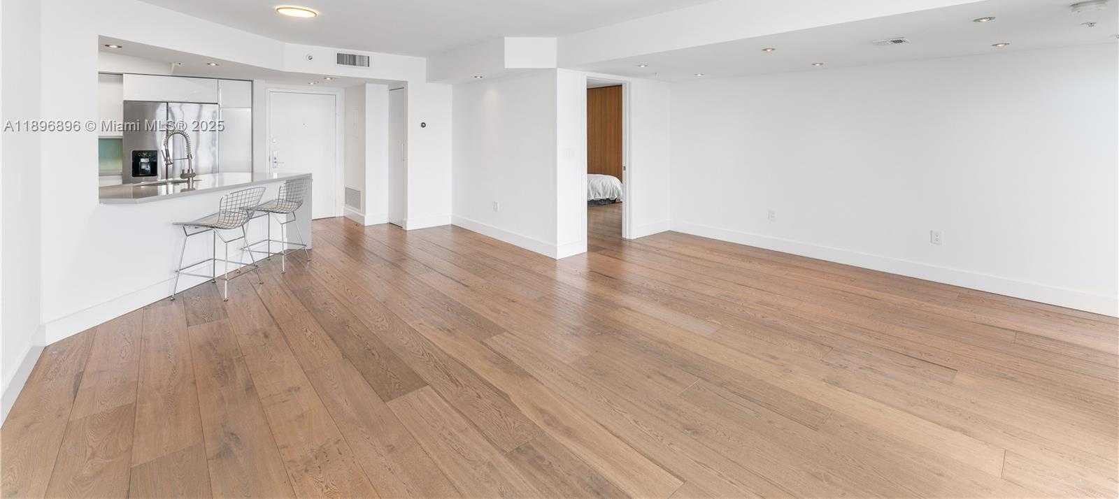 Small Image of 1900 SUNSET HARBOUR DR #1814, Miami Beach Number 8