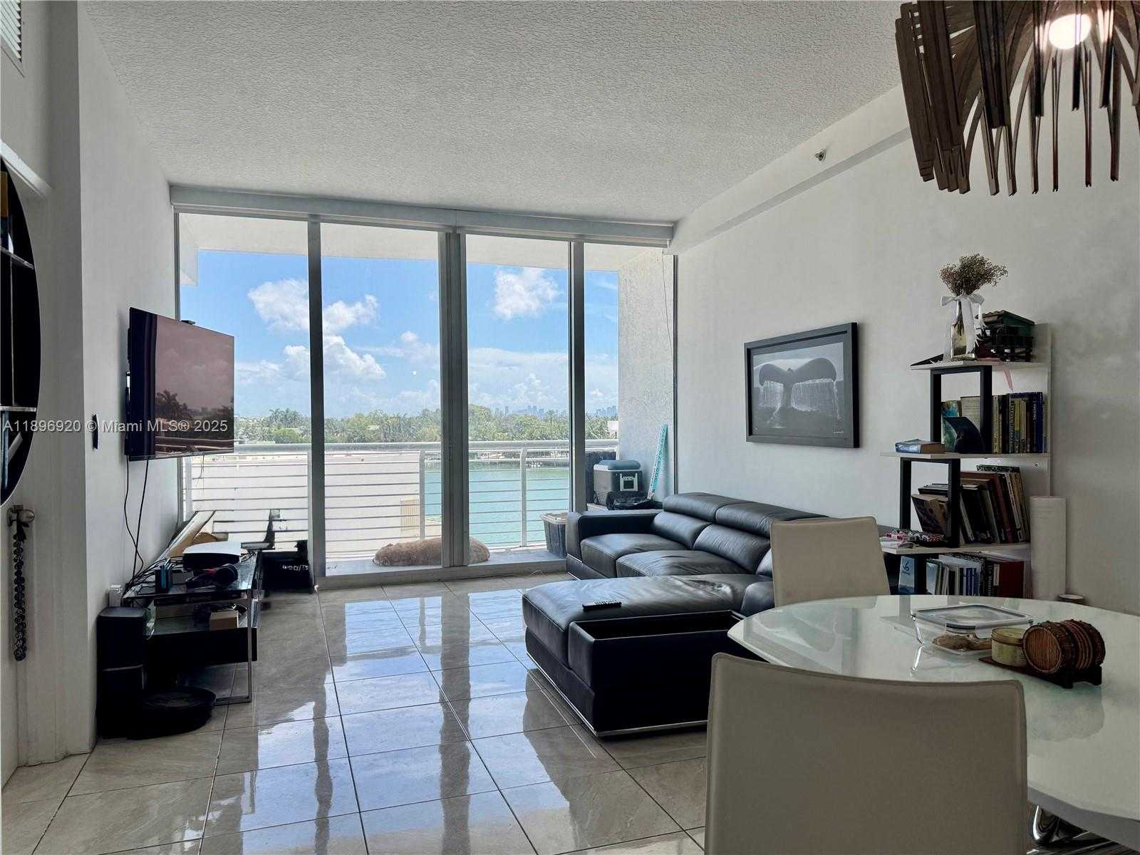 Small Image of 6580 INDIAN CREEK DR #404, Miami Beach Number 9