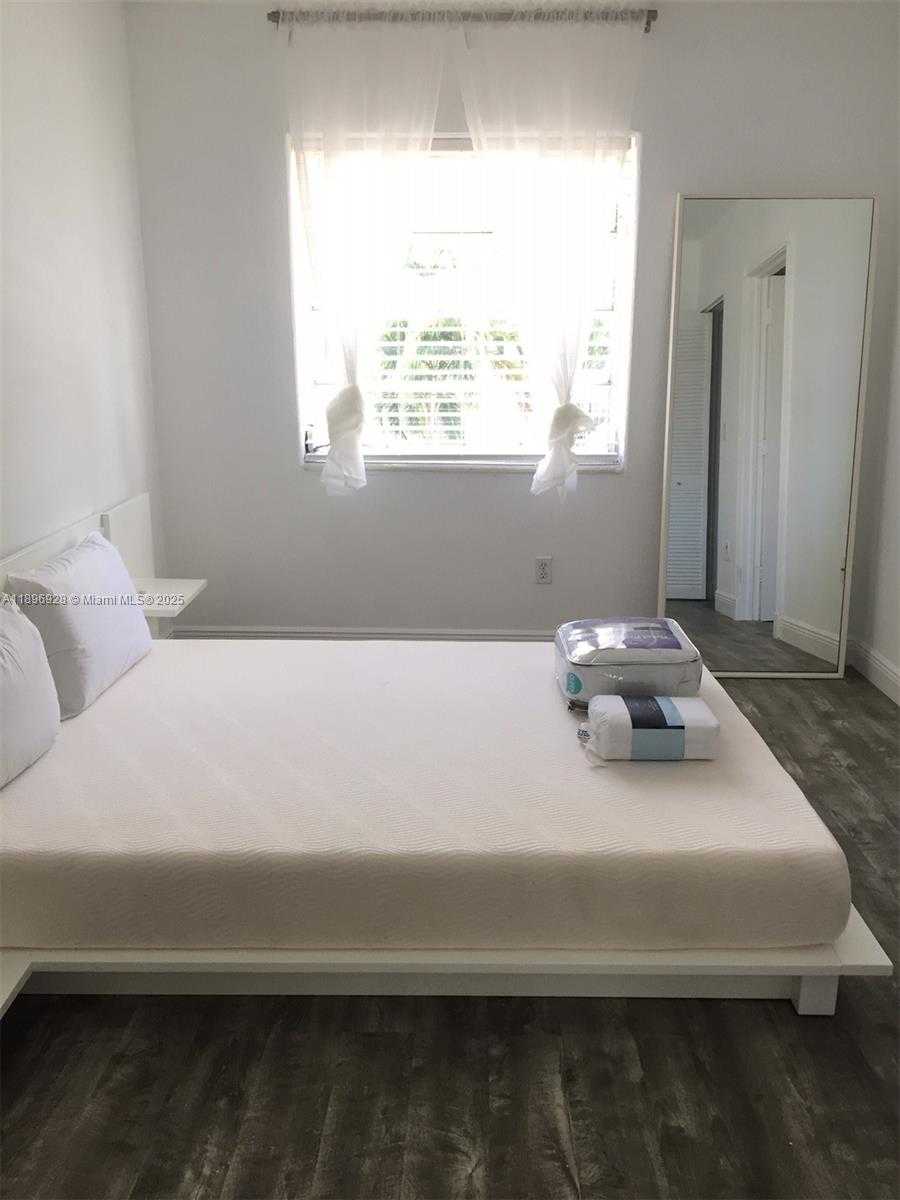 Small Image of 901 EUCLID AVE #10, Miami Beach Number 5