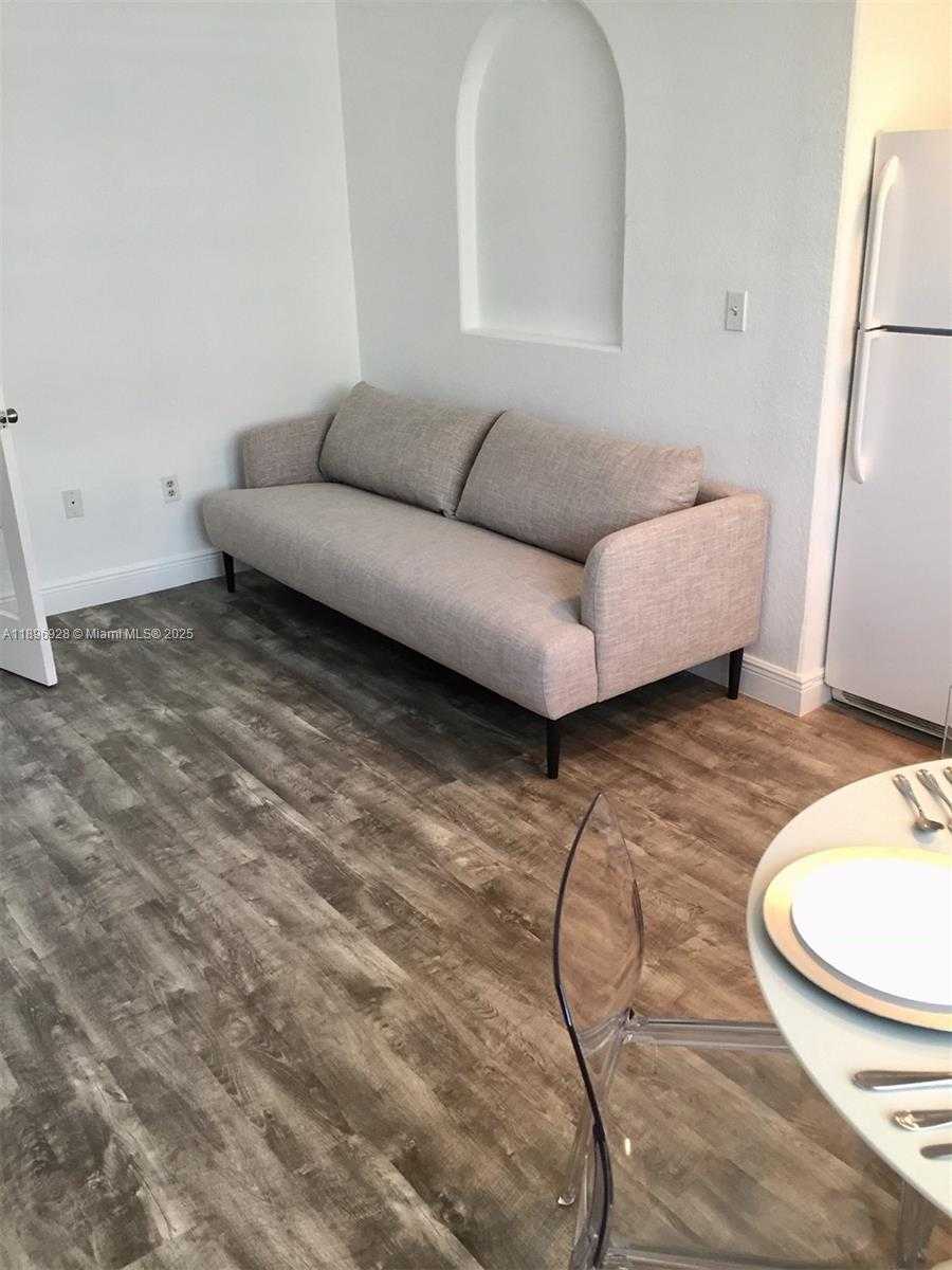 Small Image of 901 EUCLID AVE #10, Miami Beach Number 8