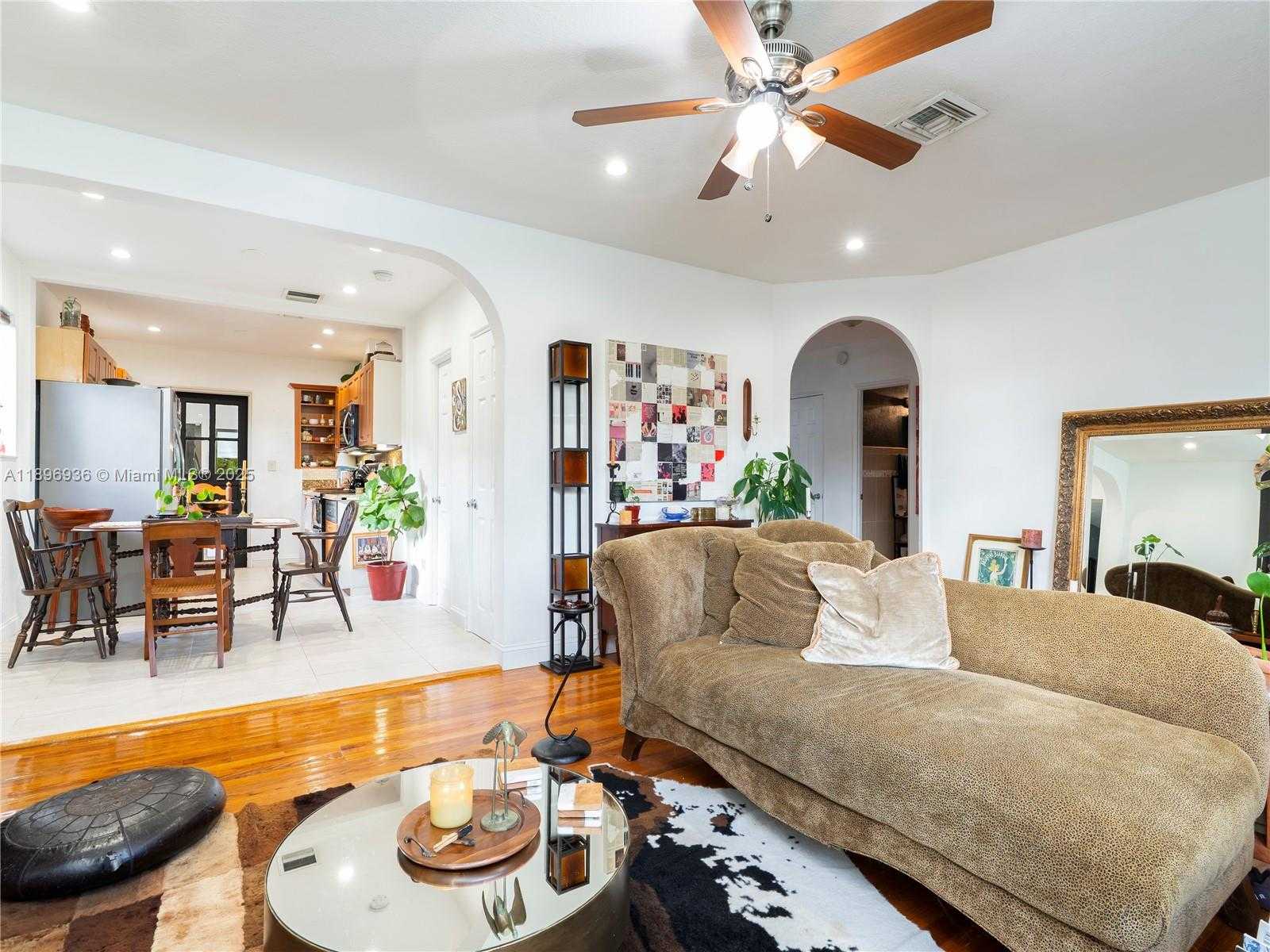 Small Image of 337 NORTH WEST 47TH ST, Miami Number 4