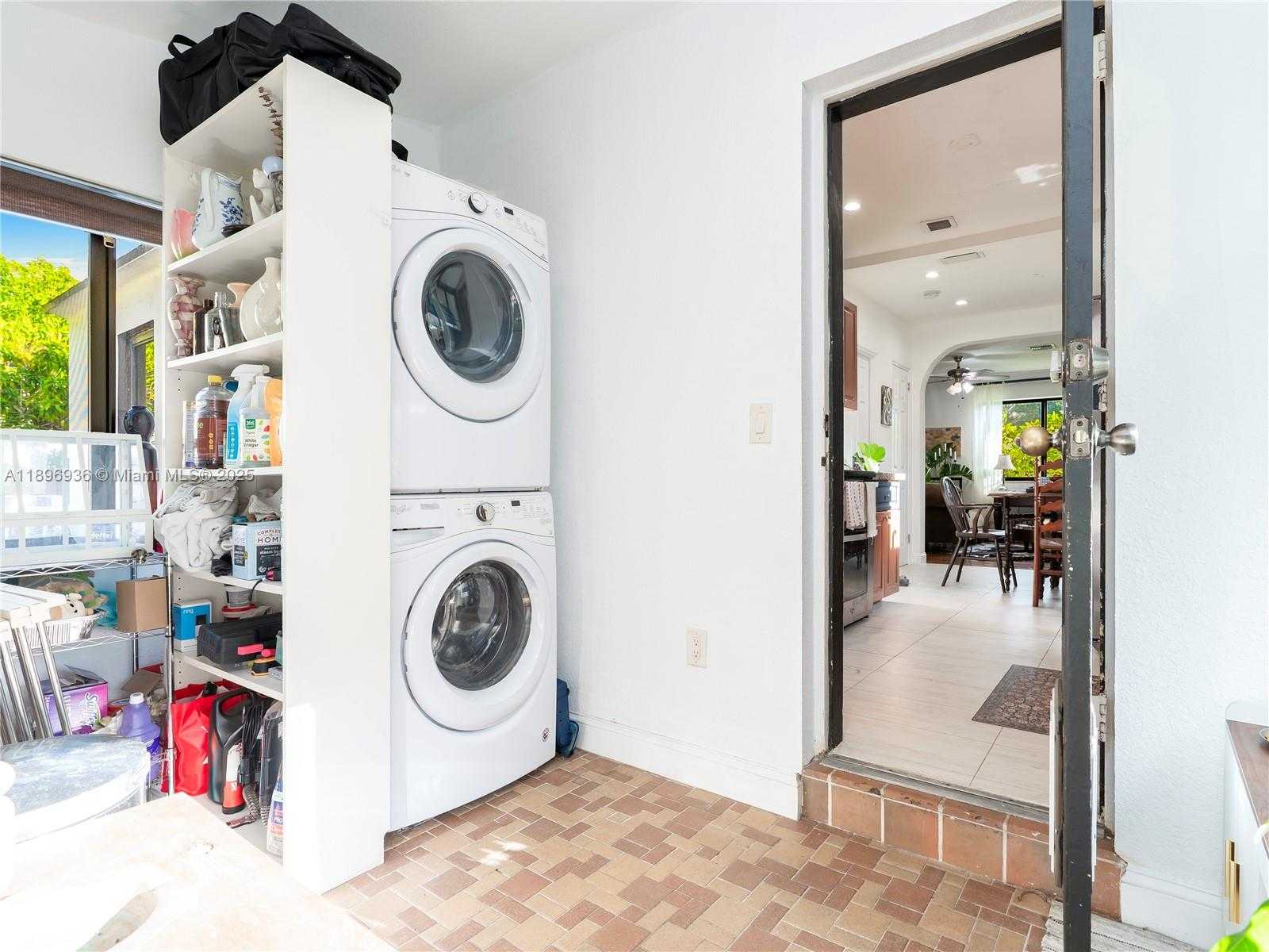Small Image of 337 NORTH WEST 47TH ST, Miami Number 7