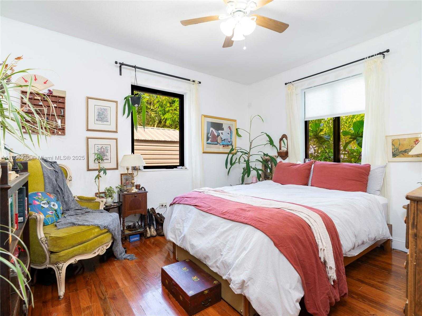 Small Image of 337 NORTH WEST 47TH ST, Miami Number 9