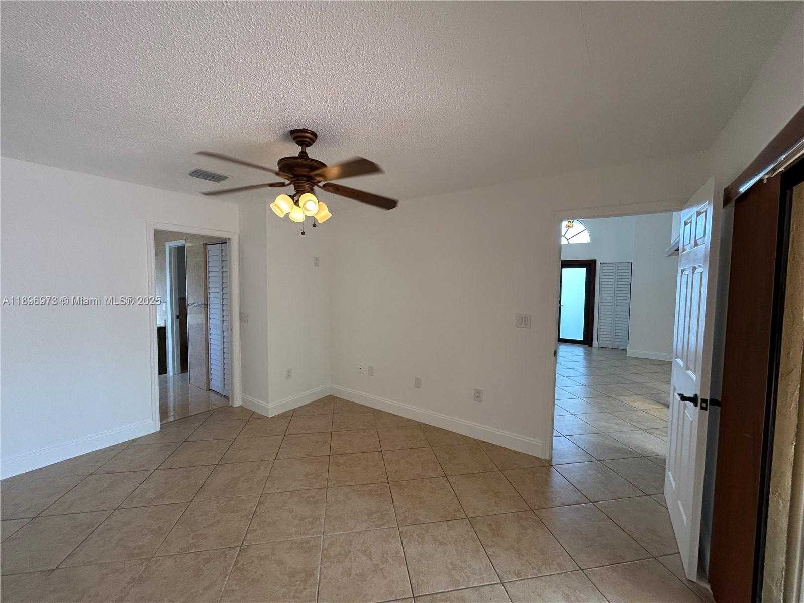 Small Image of 8910 SOUTH WEST 4TH LN, Miami Number 17