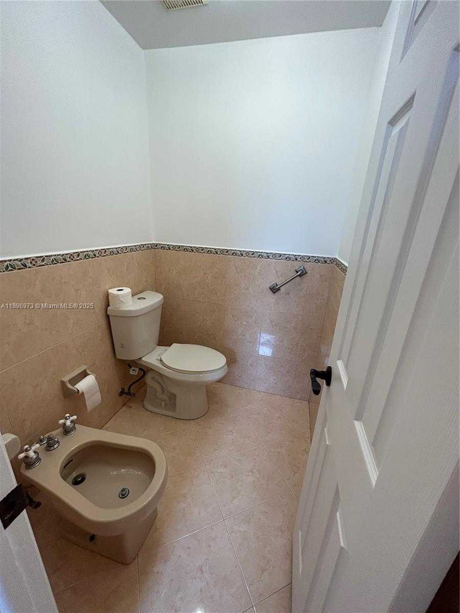 Small Image of 8910 SOUTH WEST 4TH LN, Miami Number 20