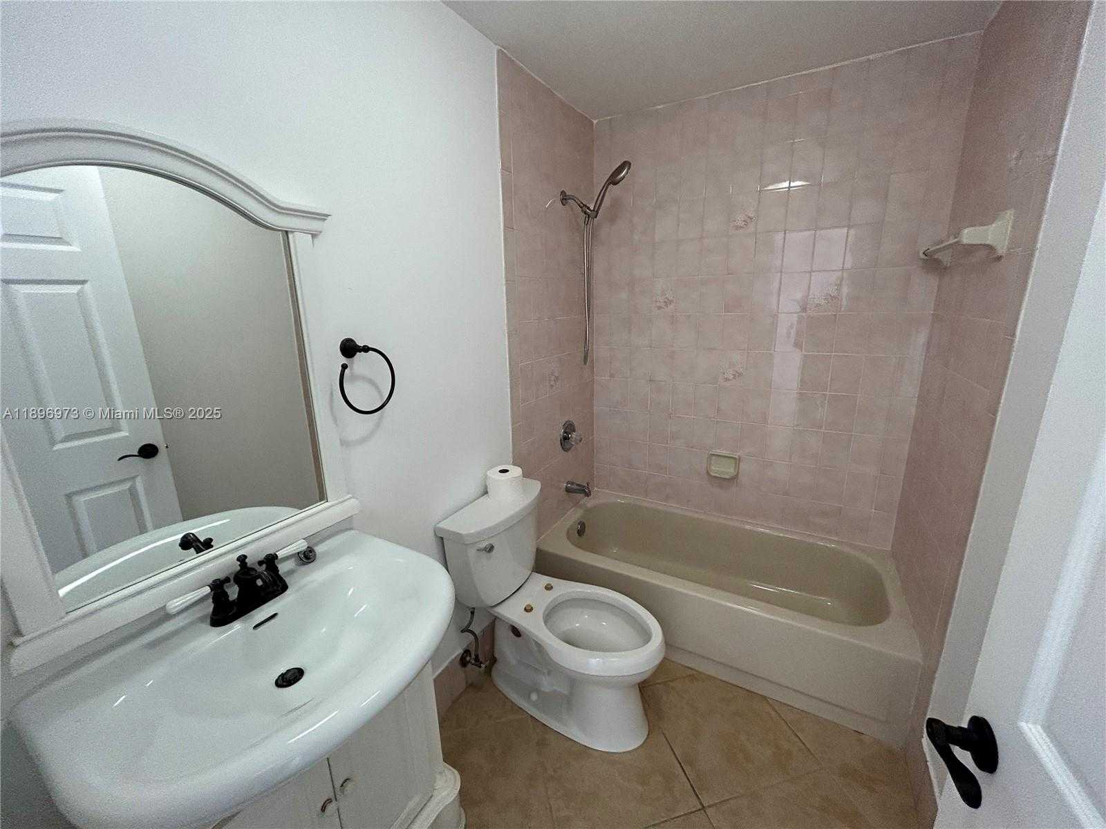 Small Image of 8910 SOUTH WEST 4TH LN, Miami Number 27
