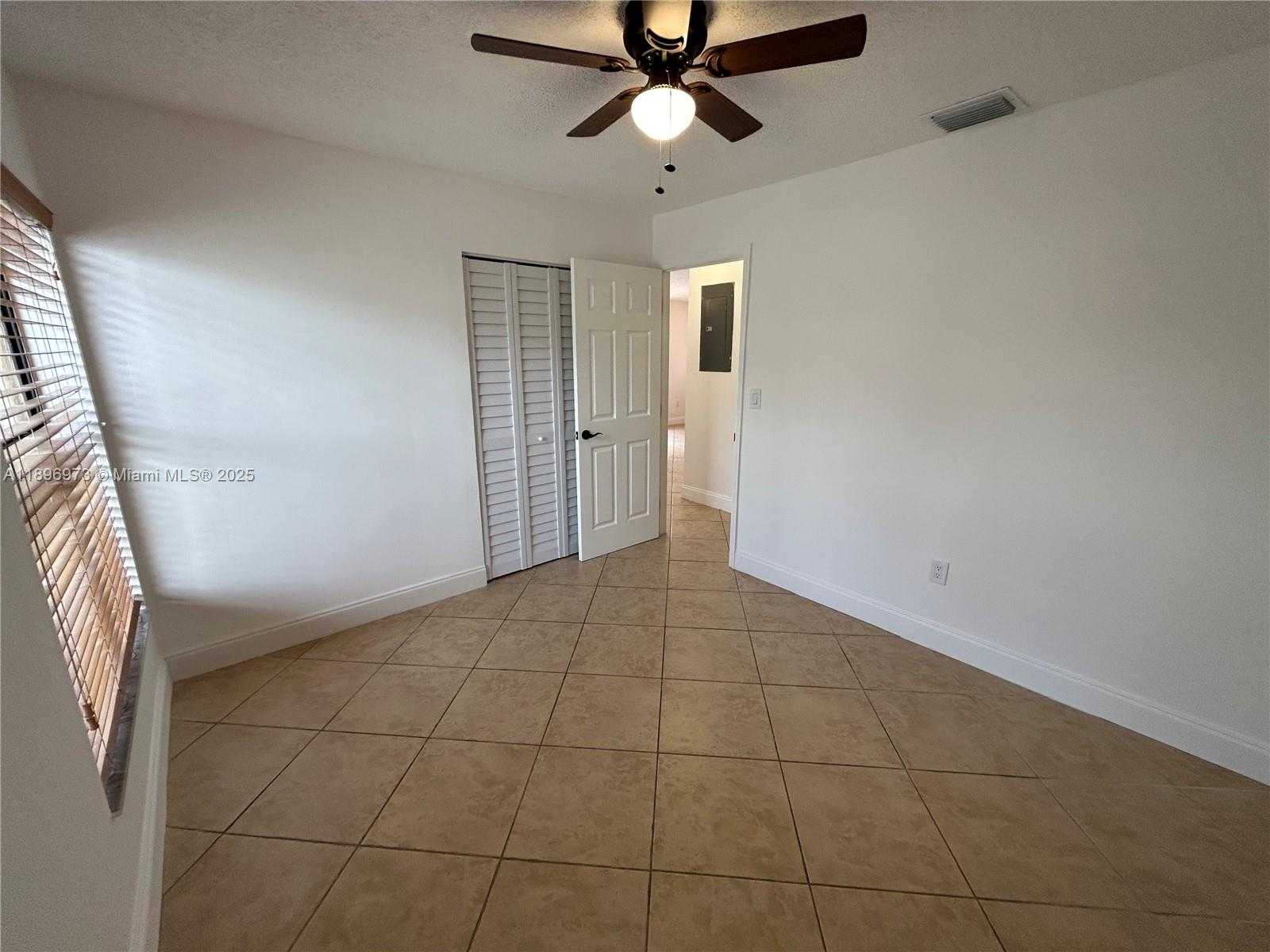 Small Image of 8910 SOUTH WEST 4TH LN, Miami Number 30