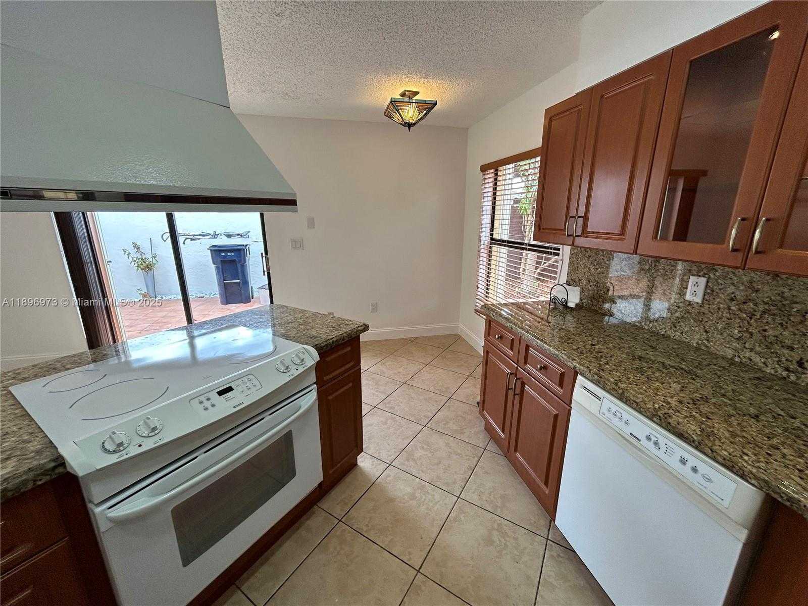 Small Image of 8910 SOUTH WEST 4TH LN, Miami Number 36
