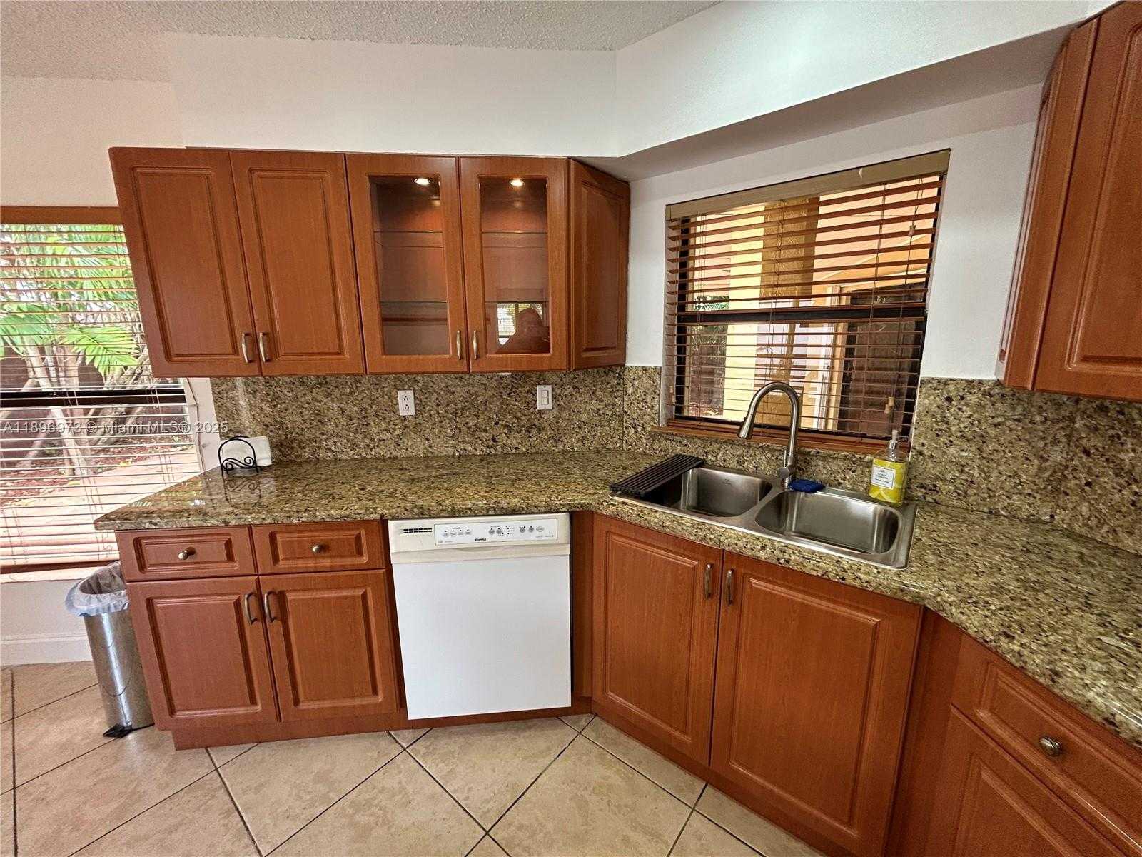 Small Image of 8910 SOUTH WEST 4TH LN, Miami Number 40