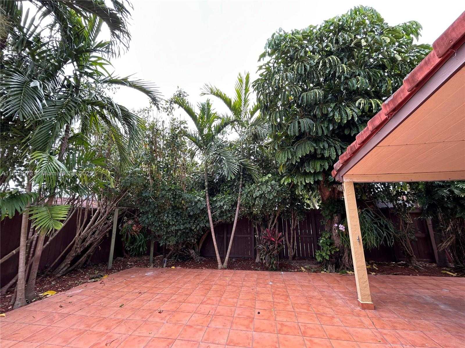 Small Image of 8910 SOUTH WEST 4TH LN, Miami Number 47