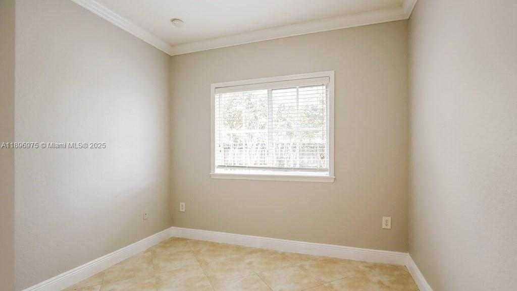 Small Image of 665 SOUTH EAST 31ST AVE, Homestead Number 11