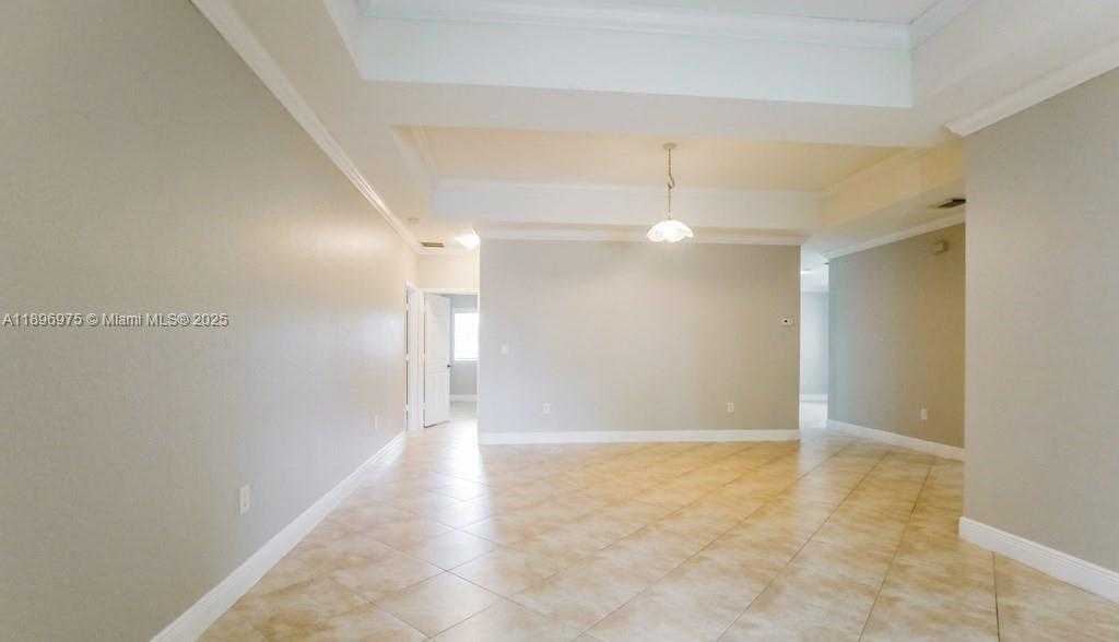 Small Image of 665 SOUTH EAST 31ST AVE, Homestead Number 2
