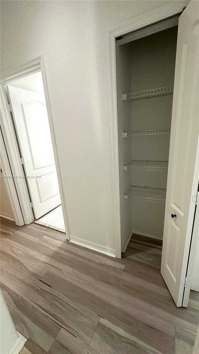 Small Image of 4316 NORTH WEST 113TH CT #4316, Doral Number 9
