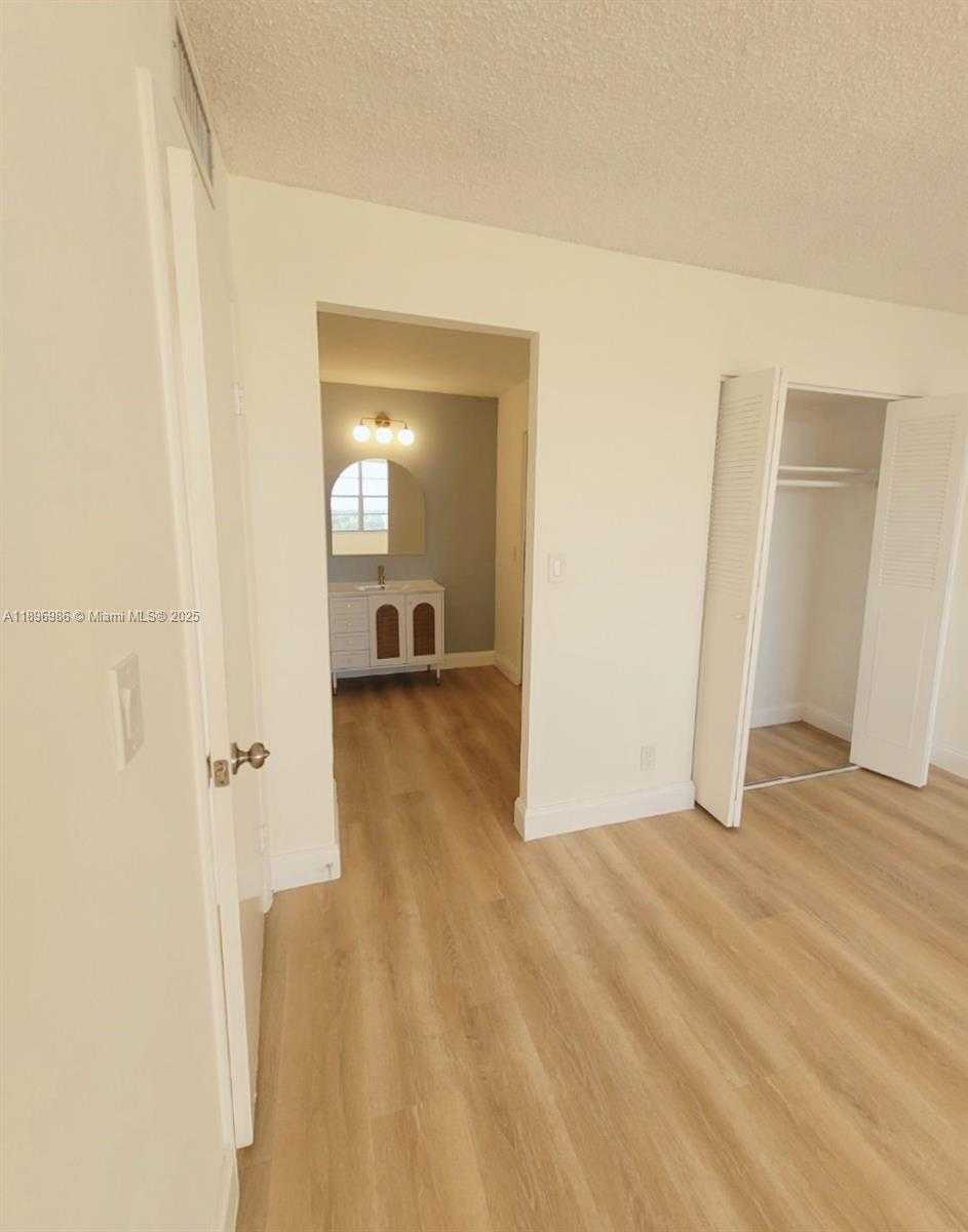 Small Image of 2025 NORTH EAST 164TH ST #816, North Miami Beach Number 11