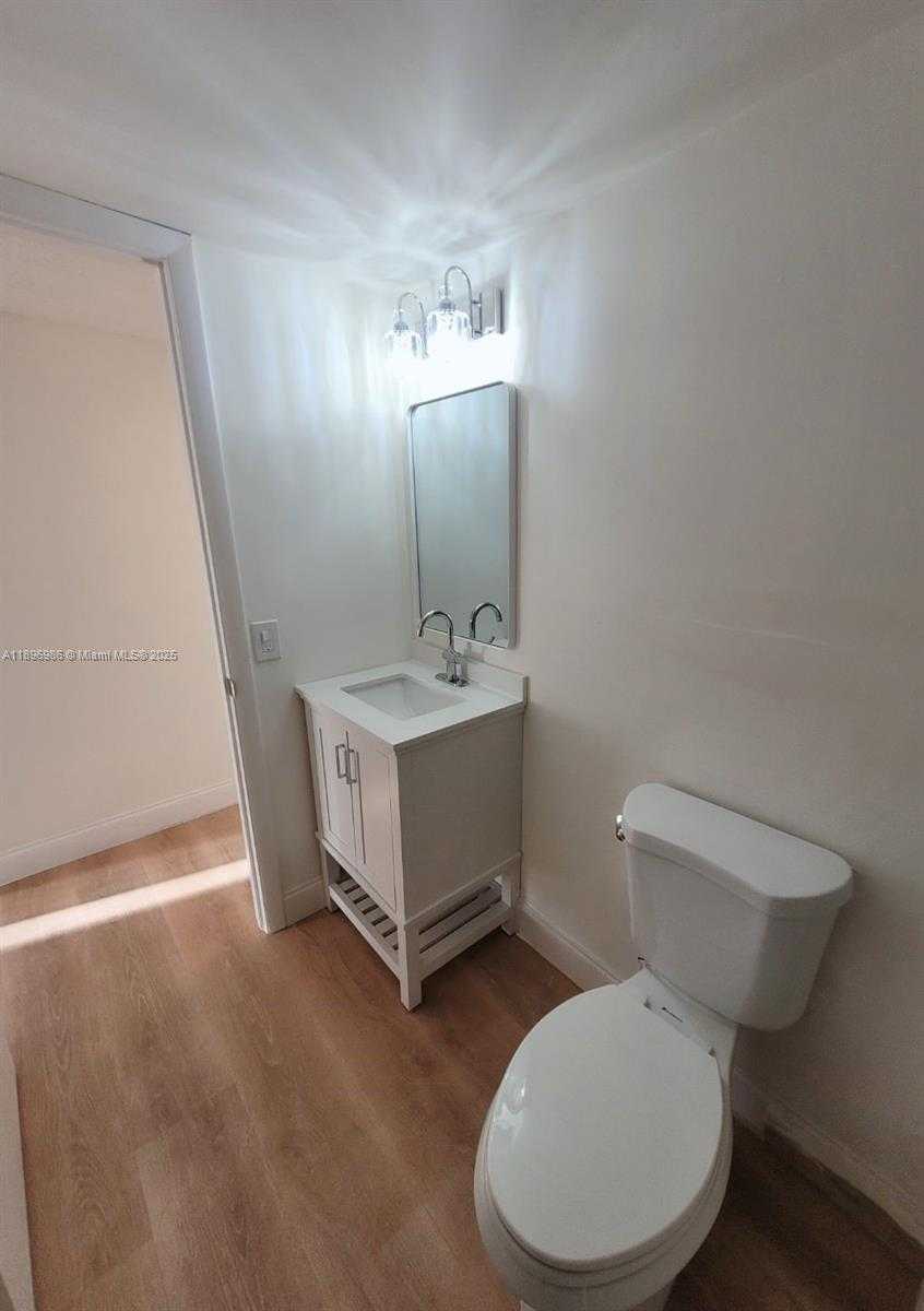 Small Image of 2025 NORTH EAST 164TH ST #816, North Miami Beach Number 9