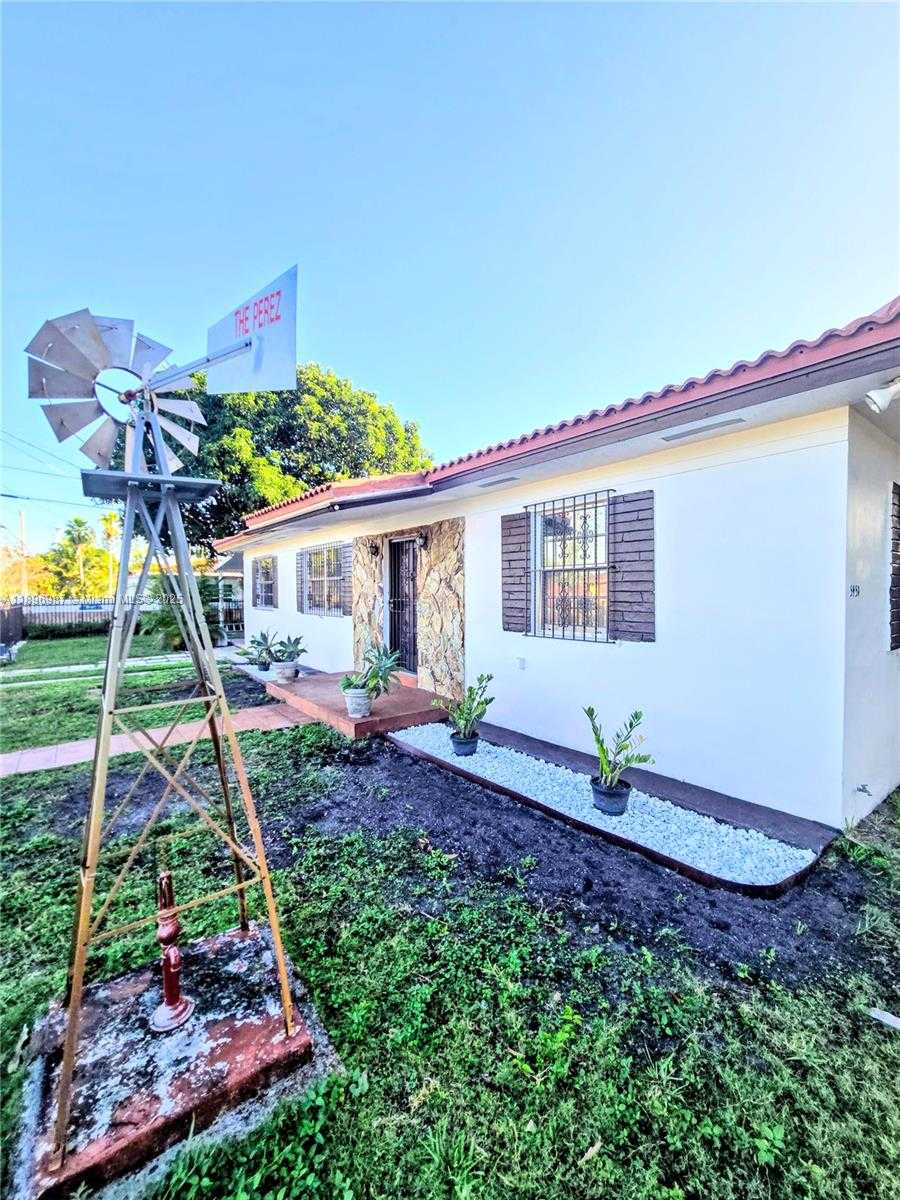 Small Image of 5451 SOUTH WEST 5TH TER #5451, Miami Number 2