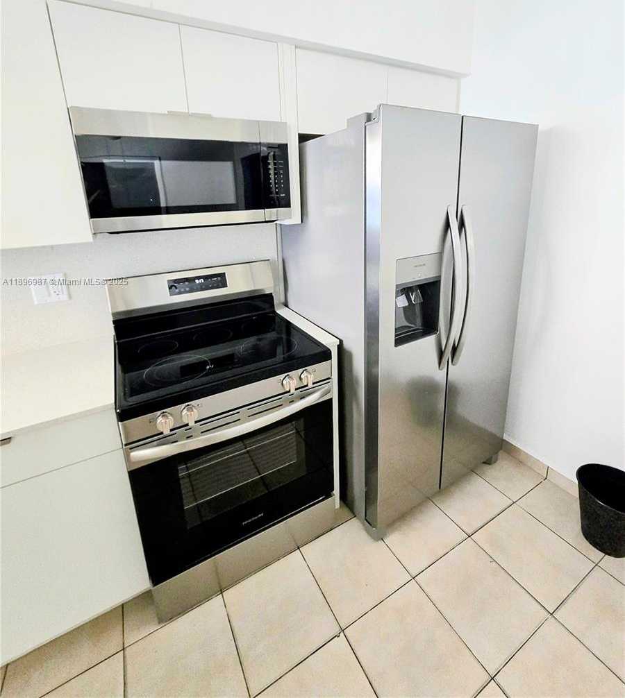 Small Image of 5451 SOUTH WEST 5TH TER #5451, Miami Number 27
