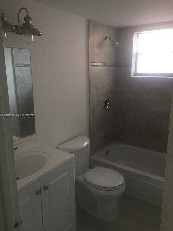 Small Image of 1236 SOUTH WEST 104TH CT, Miami Number 13