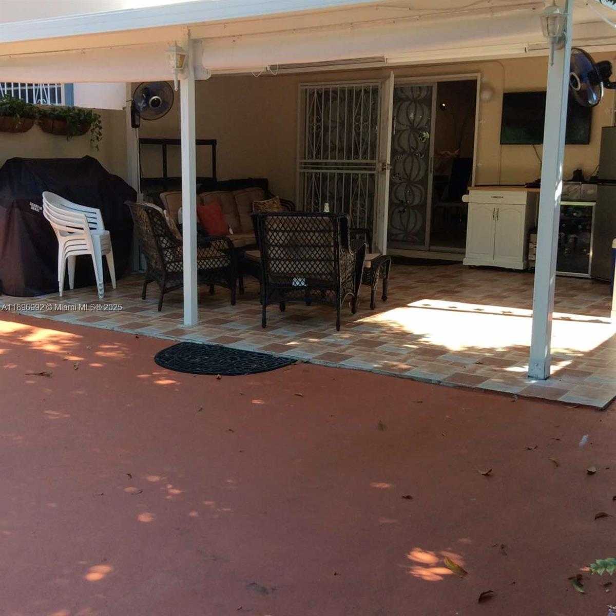 Small Image of 1236 SOUTH WEST 104TH CT, Miami Number 14