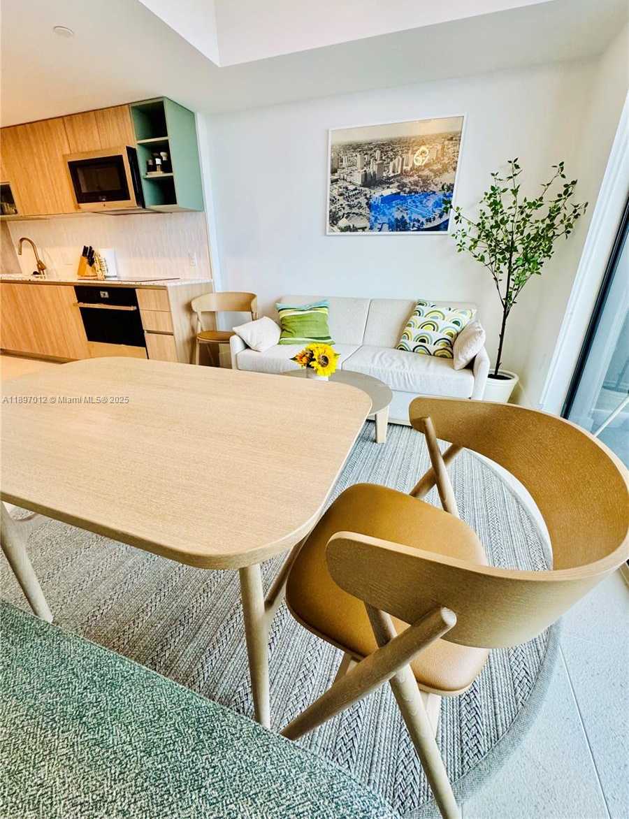 Small Image of 159 NORTH EAST 6TH ST #4314, Miami Number 19