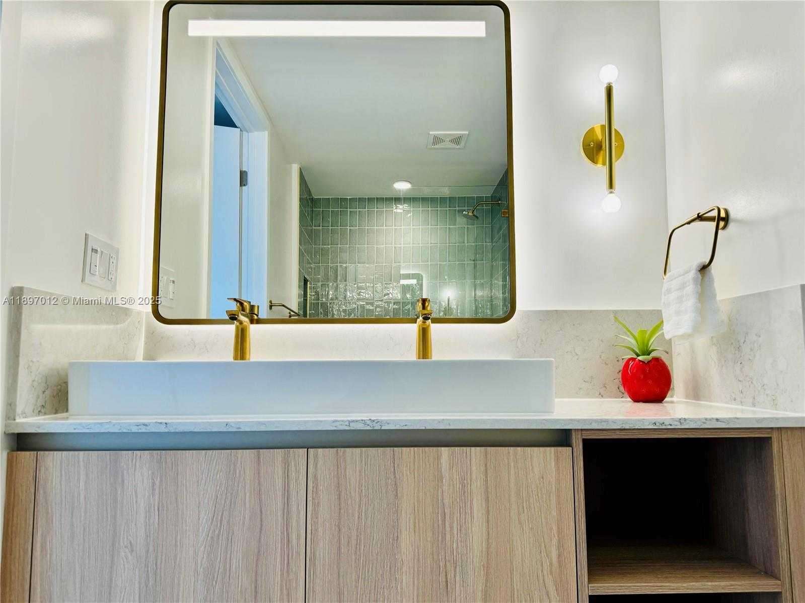Small Image of 159 NORTH EAST 6TH ST #4314, Miami Number 27
