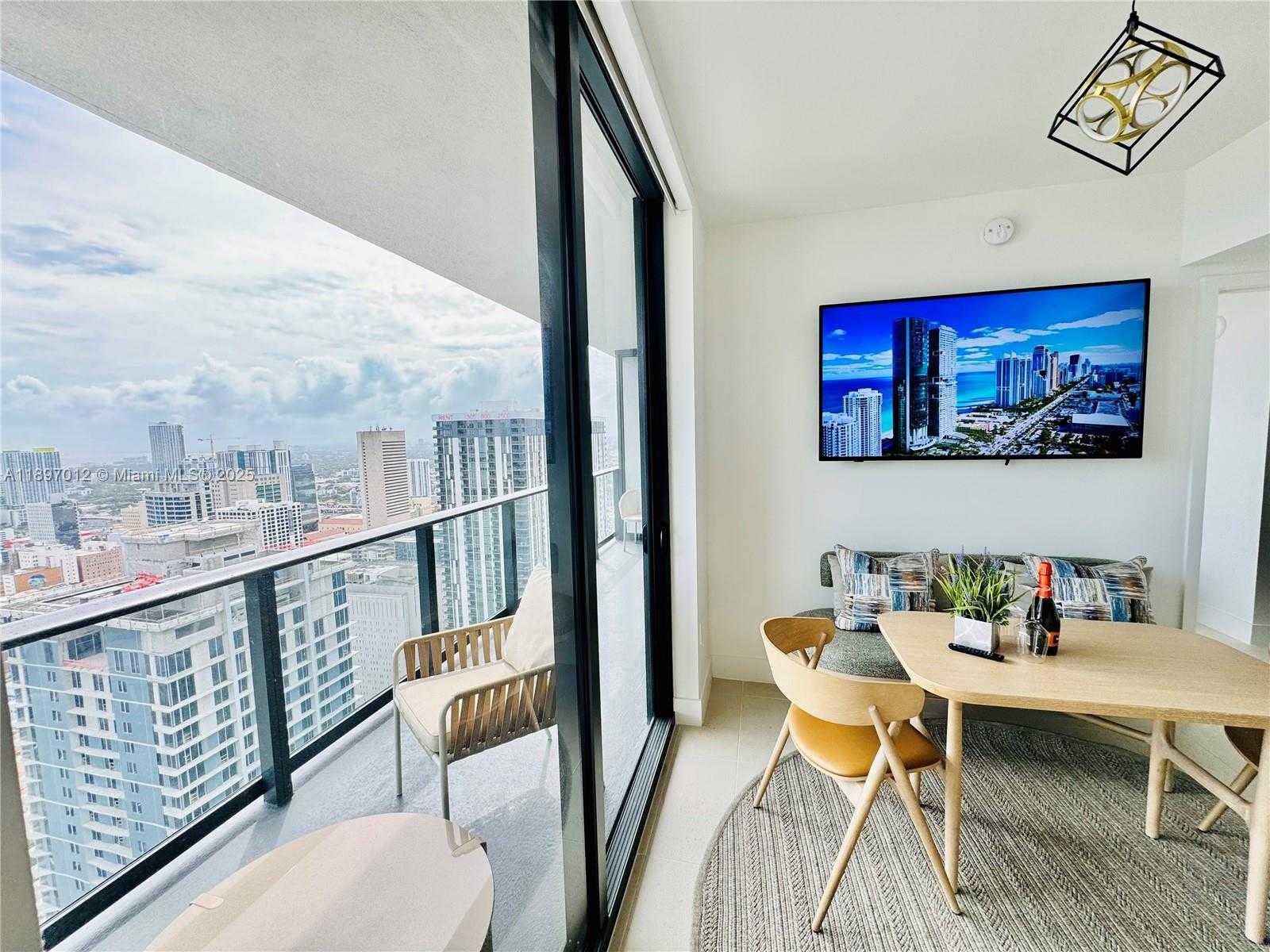 Small Image of 159 NORTH EAST 6TH ST #4314, Miami Number 5
