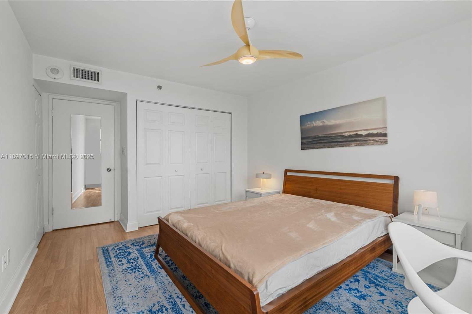 Small Image of 770 CLAUGHTON ISLAND DR #1010, Miami Number 14