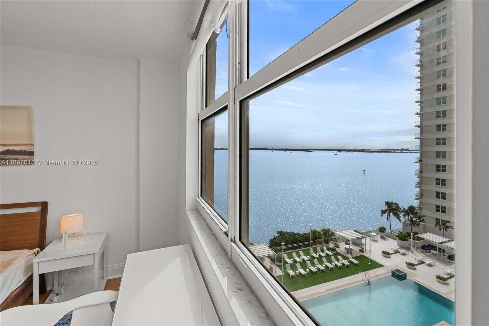 Small Image of 770 CLAUGHTON ISLAND DR #1010, Miami Number 15
