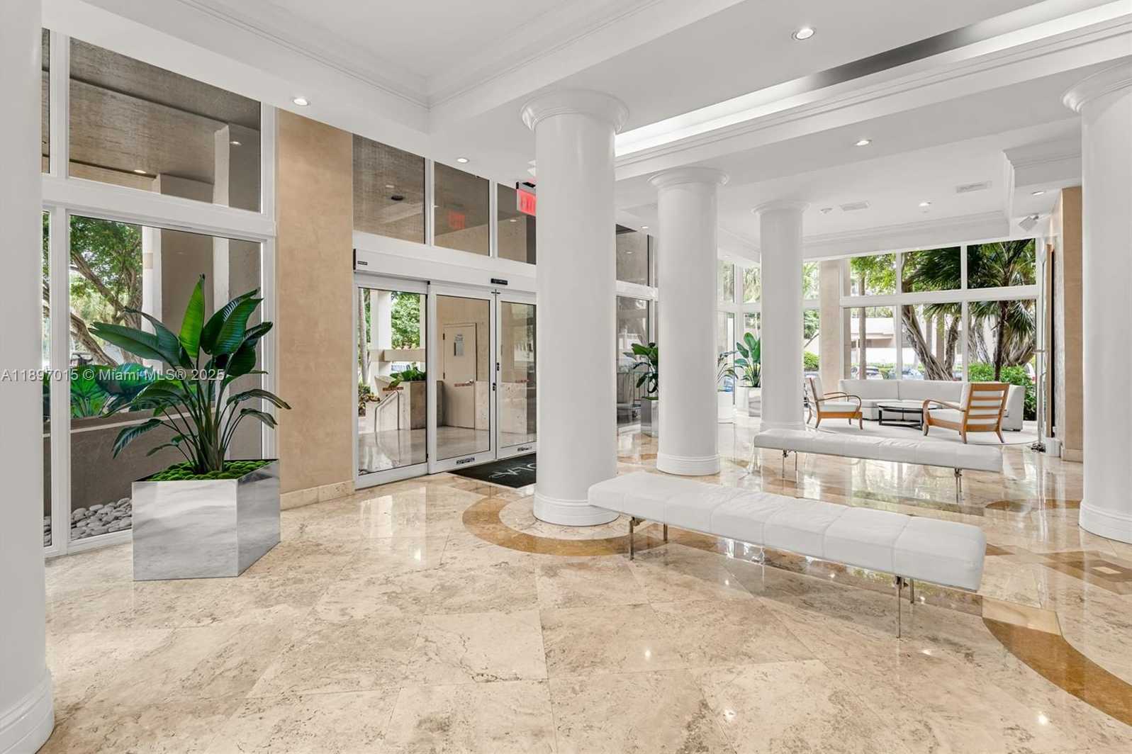 Small Image of 770 CLAUGHTON ISLAND DR #1010, Miami Number 22