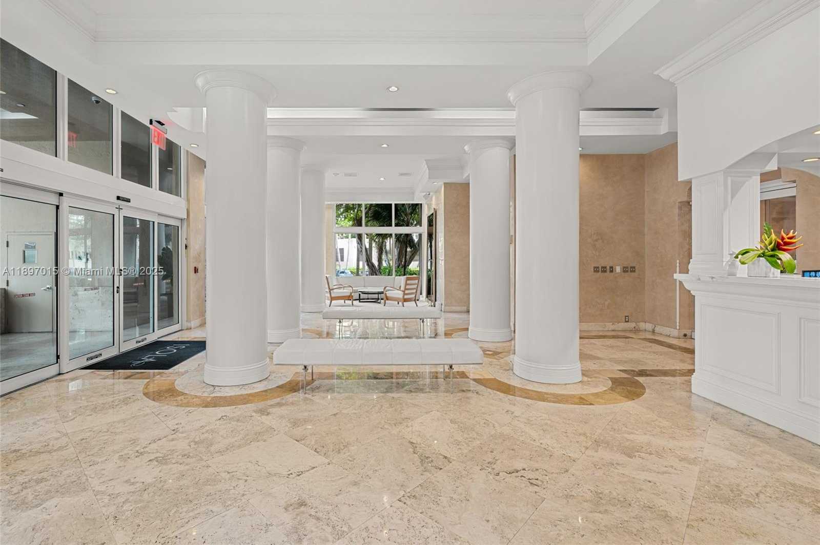 Small Image of 770 CLAUGHTON ISLAND DR #1010, Miami Number 23