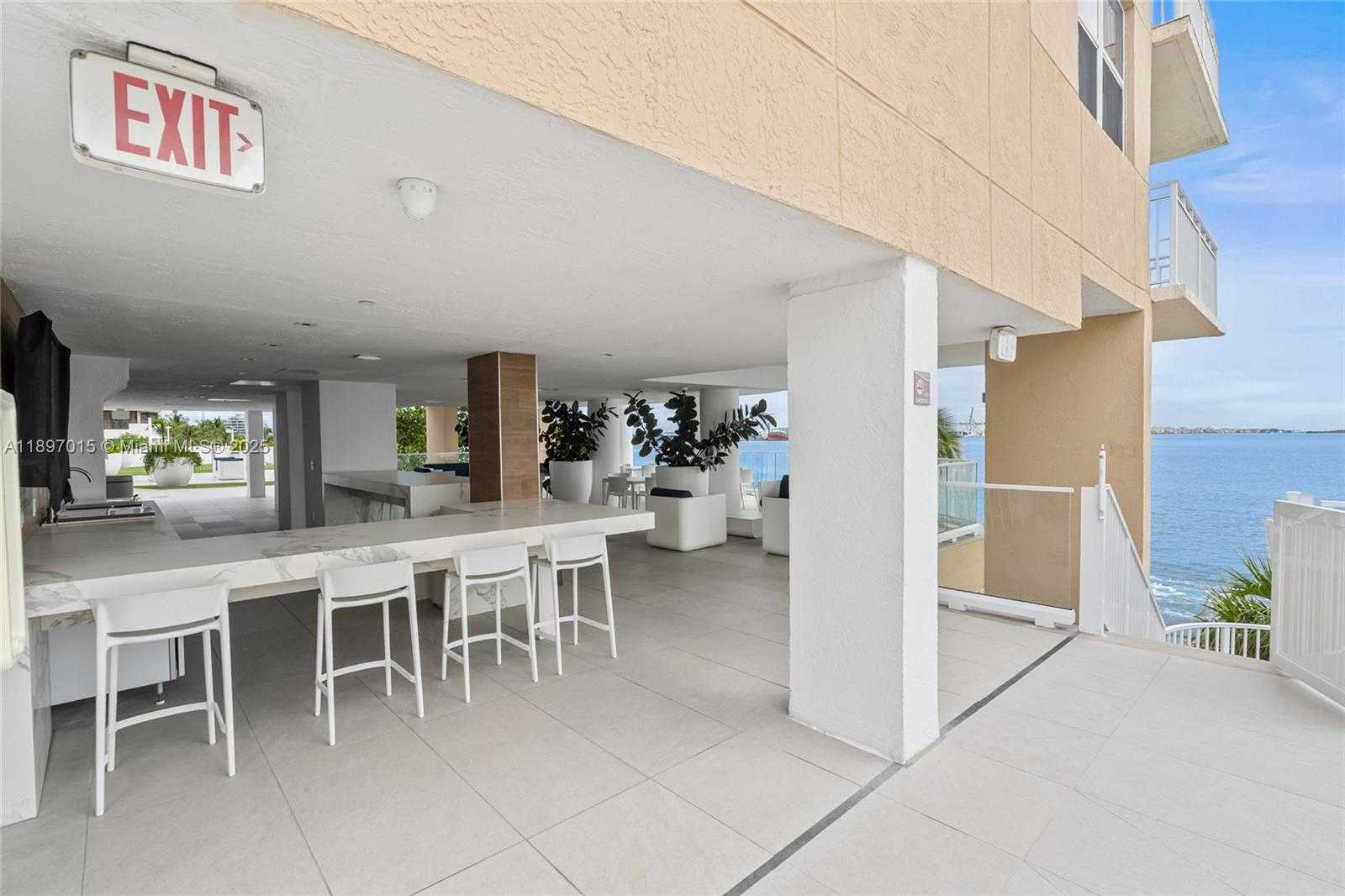 Small Image of 770 CLAUGHTON ISLAND DR #1010, Miami Number 32
