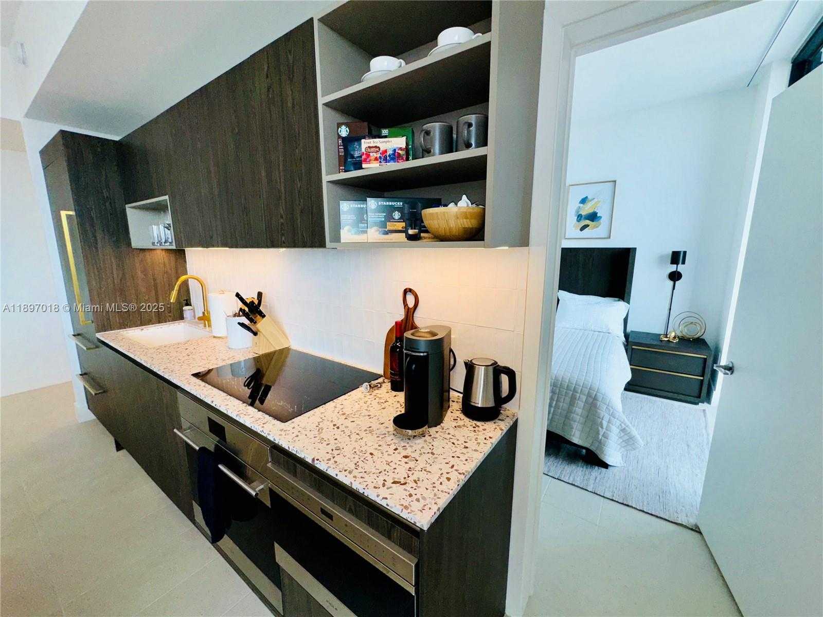 Small Image of 159 NORTH EAST 6TH ST #4905, Miami Number 13