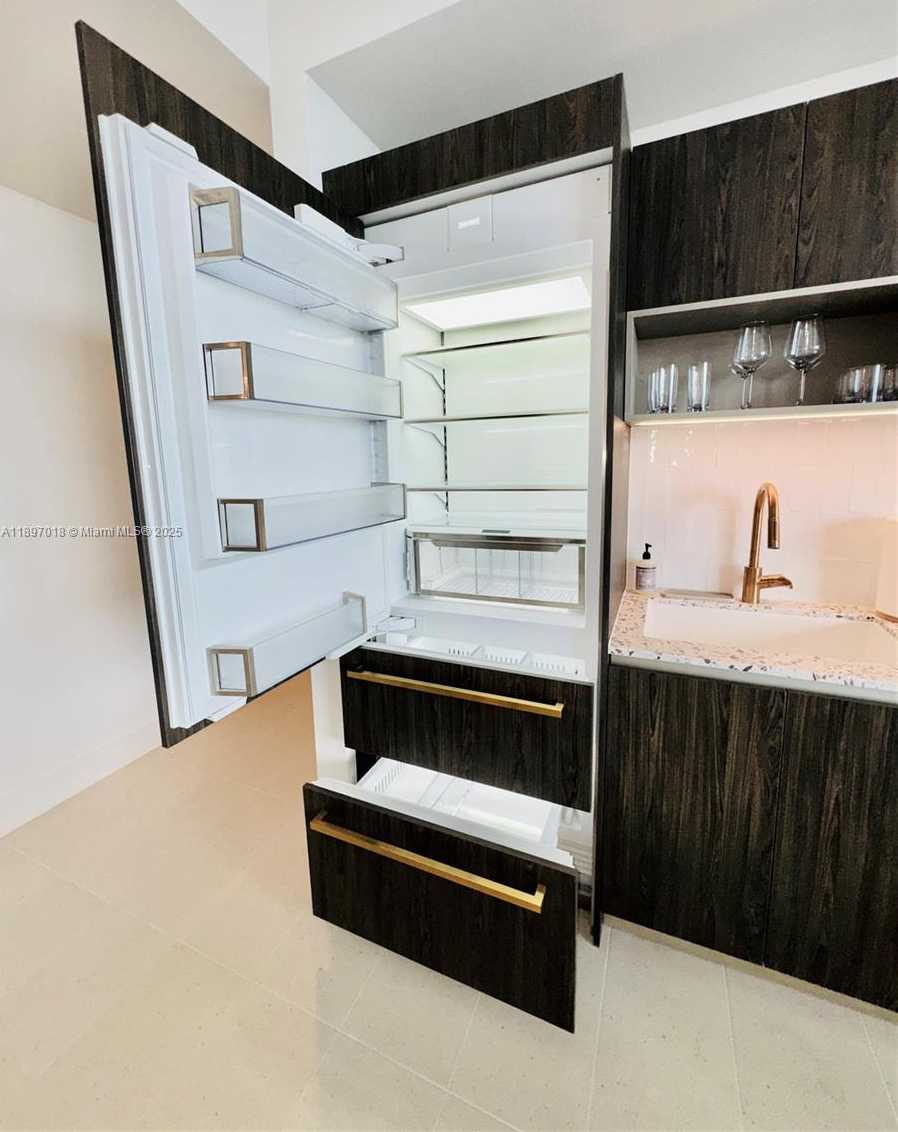 Small Image of 159 NORTH EAST 6TH ST #4905, Miami Number 16