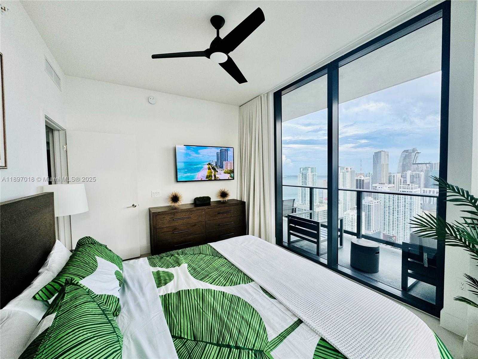 Small Image of 159 NORTH EAST 6TH ST #4905, Miami Number 27