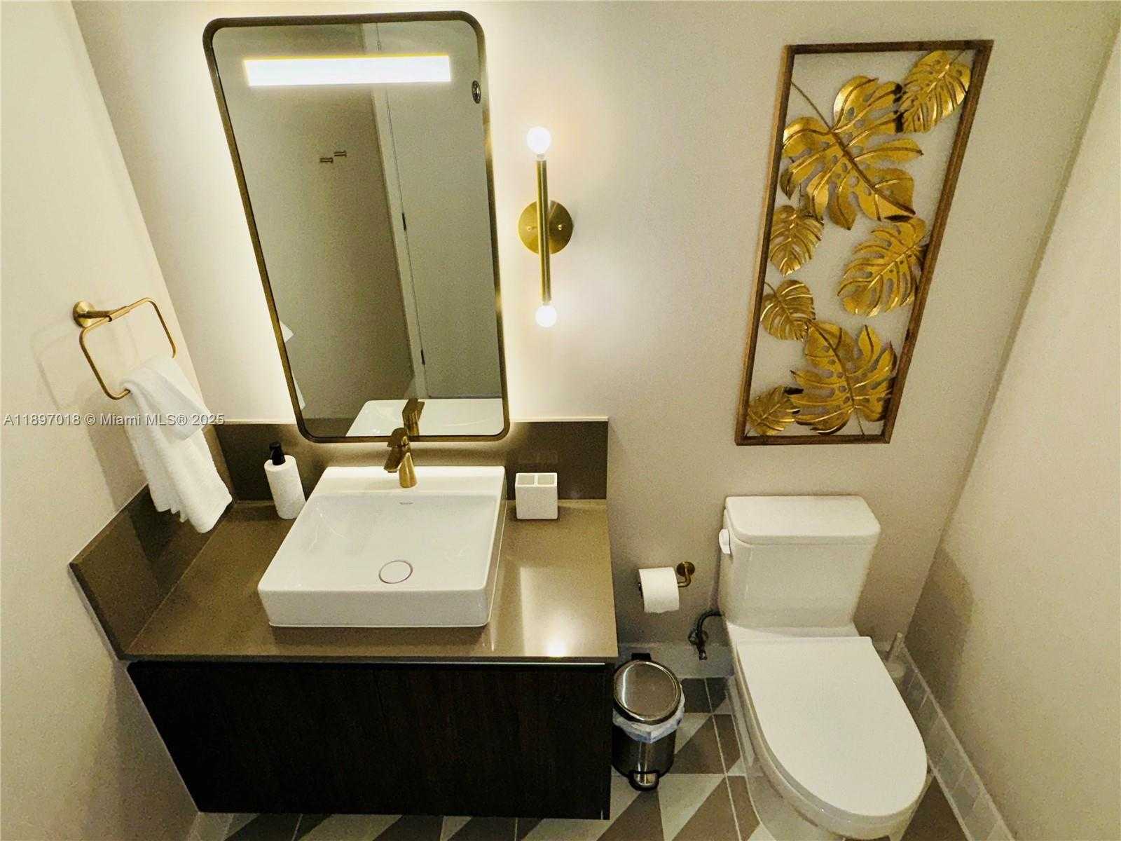 Small Image of 159 NORTH EAST 6TH ST #4905, Miami Number 44