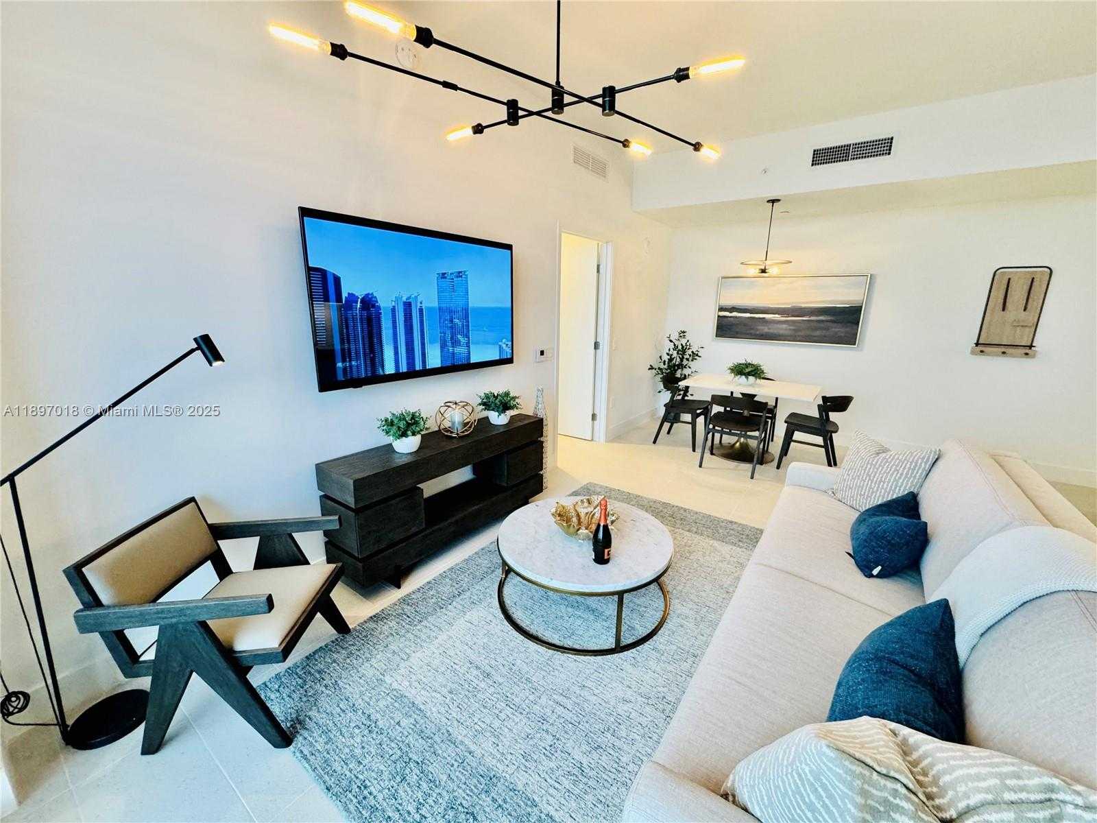 Small Image of 159 NORTH EAST 6TH ST #4905, Miami Number 51