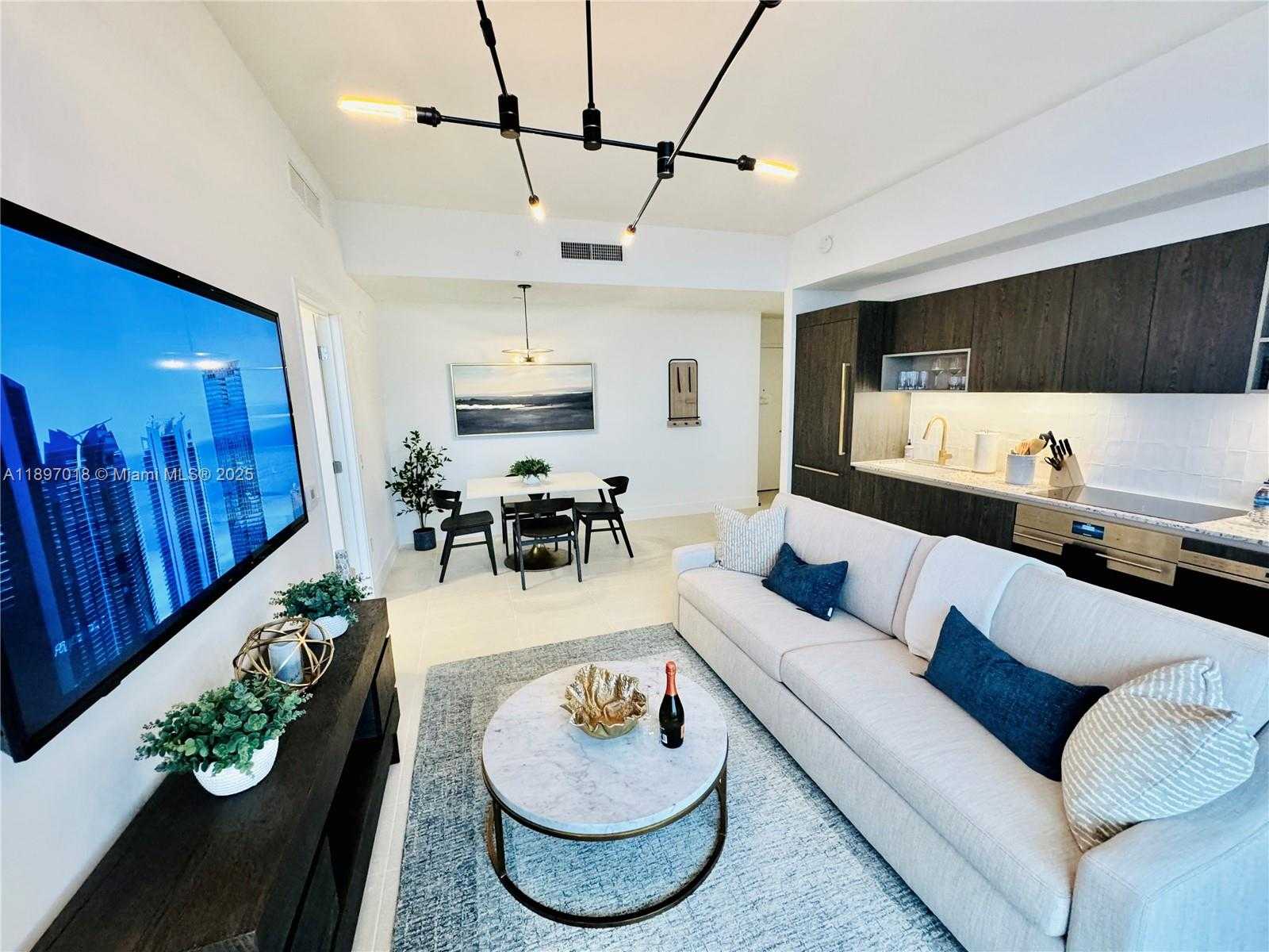 Small Image of 159 NORTH EAST 6TH ST #4905, Miami Number 52