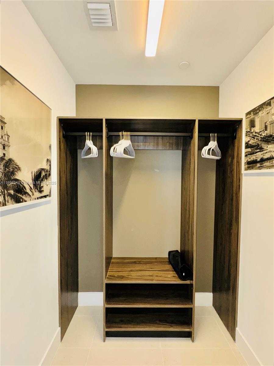 Small Image of 159 NORTH EAST 6TH ST #4905, Miami Number 58