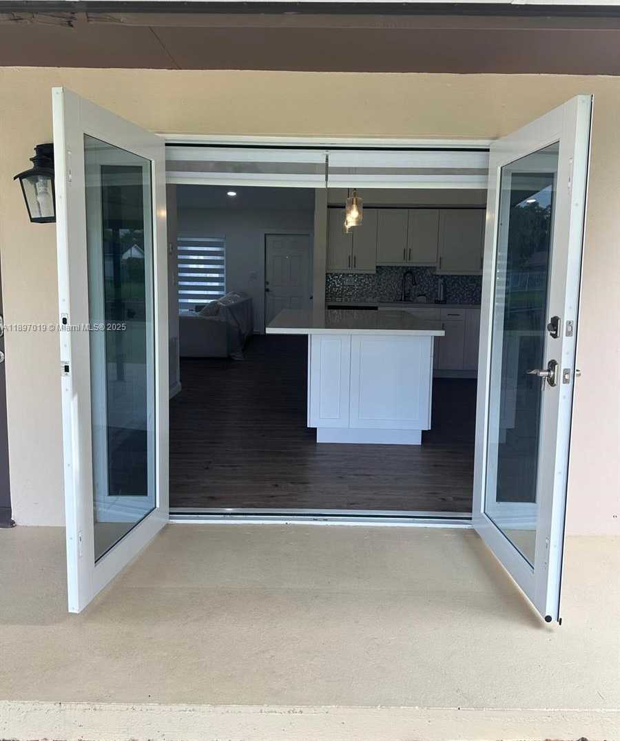 Small Image of 12411 SOUTH WEST 110TH S CANAL ST RD, Miami Number 12