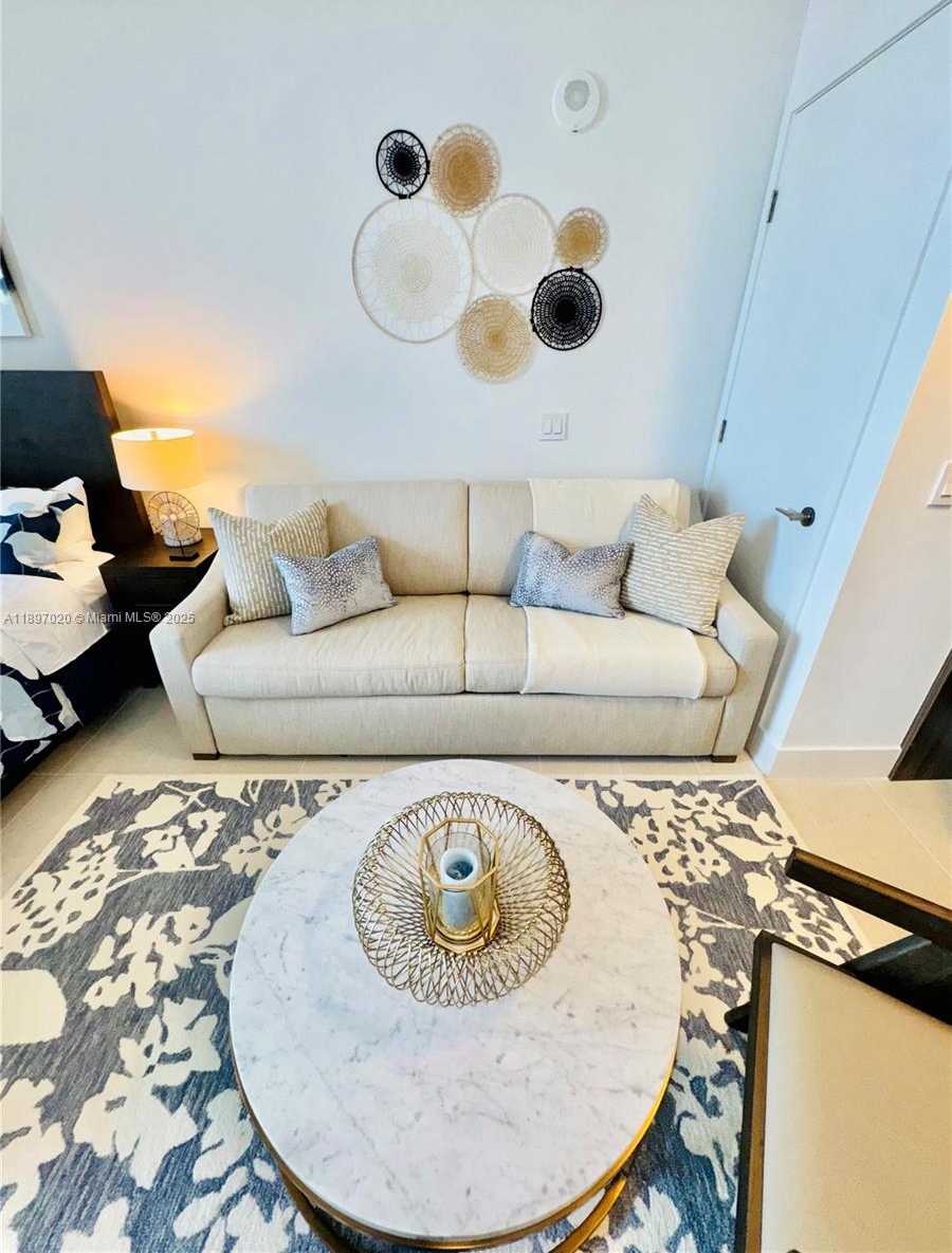 Small Image of 159 NORTH EAST 6TH ST #4906, Miami Number 19