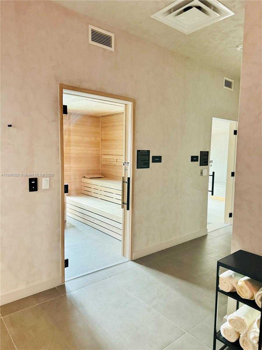 Small Image of 159 NORTH EAST 6TH ST #4906, Miami Number 58