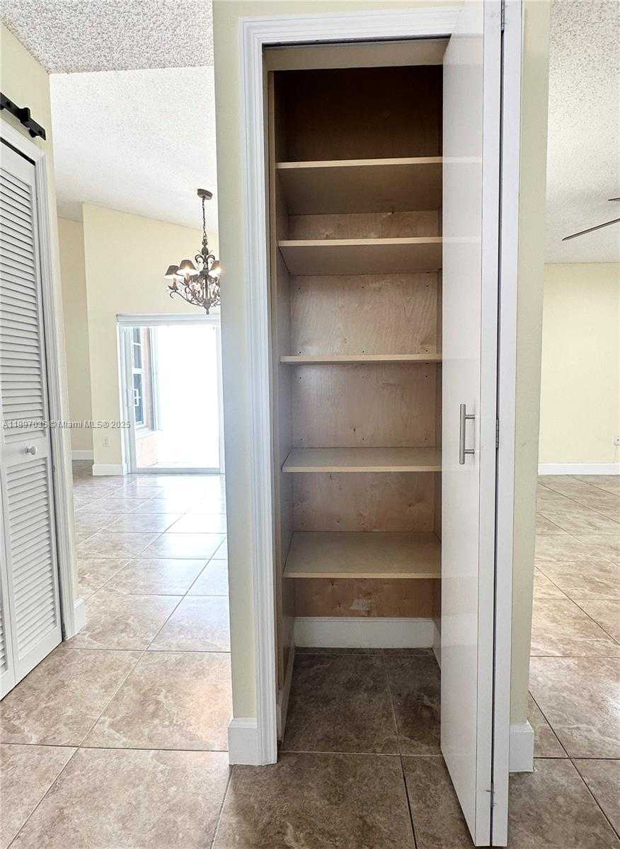 Small Image of 6097 SOUTH WEST 128TH CT, Miami Number 12