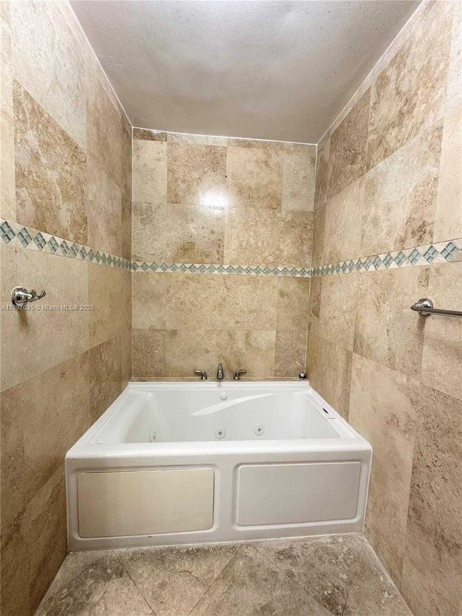 Small Image of 6097 SOUTH WEST 128TH CT, Miami Number 20